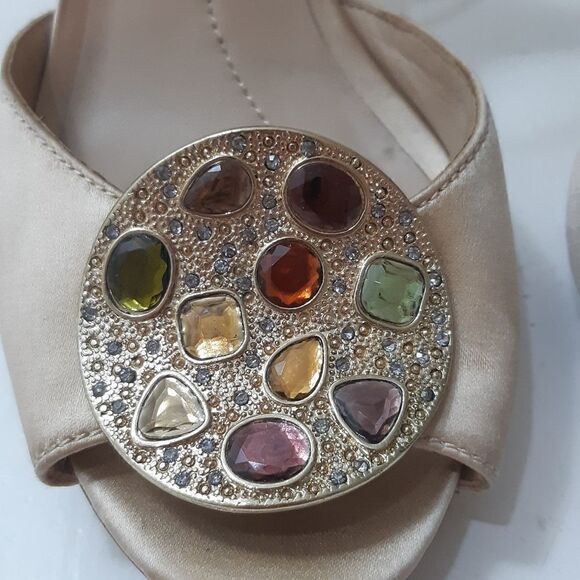 Like New BCBGMaxAzria Jewelled Creamy Satin Gold Heels - Picture 15 of 16